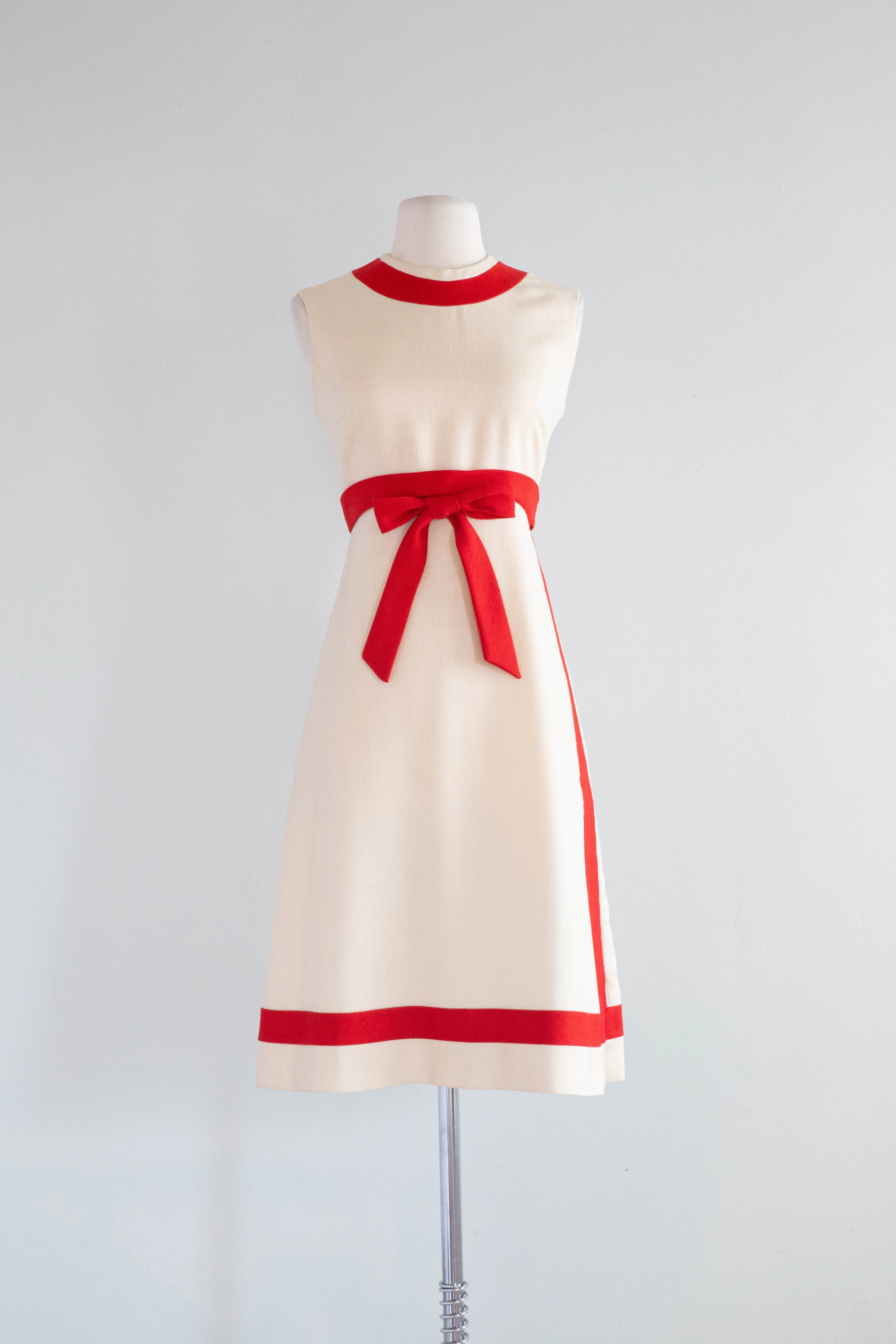 Darling 1960's Anne Fogarty Red and Cream Shift Dress / SM