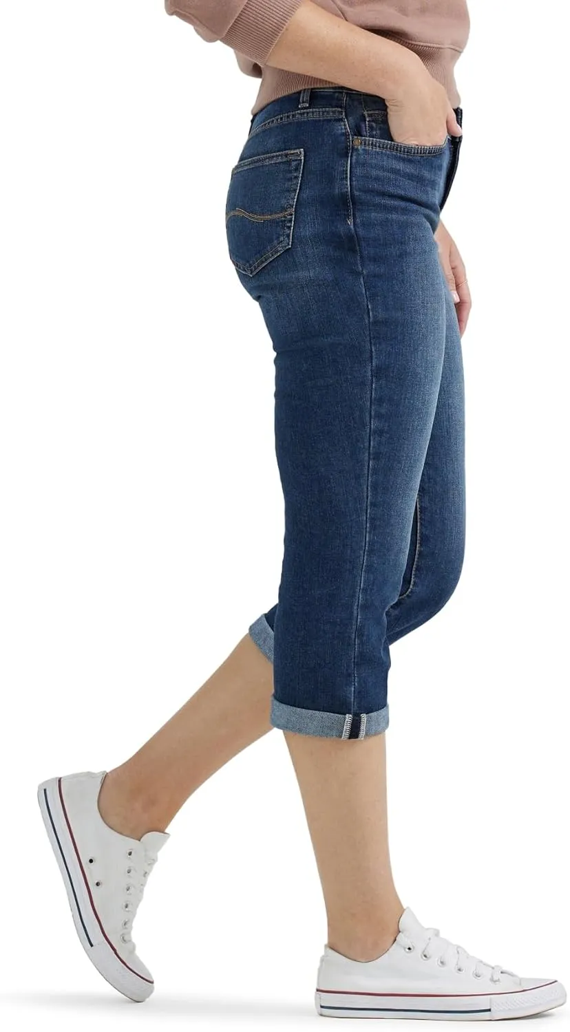 Lee Women's Flex Motion Regular Fit 5 Pocket Capri Jean