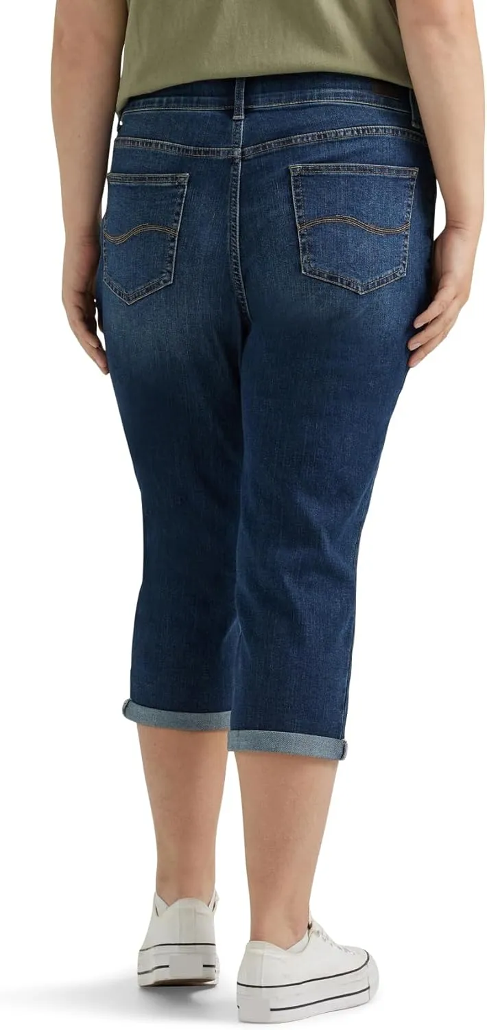 Lee Women's Plus Size Flex Motion Regular Fit 5 Pocket Capri Jean
