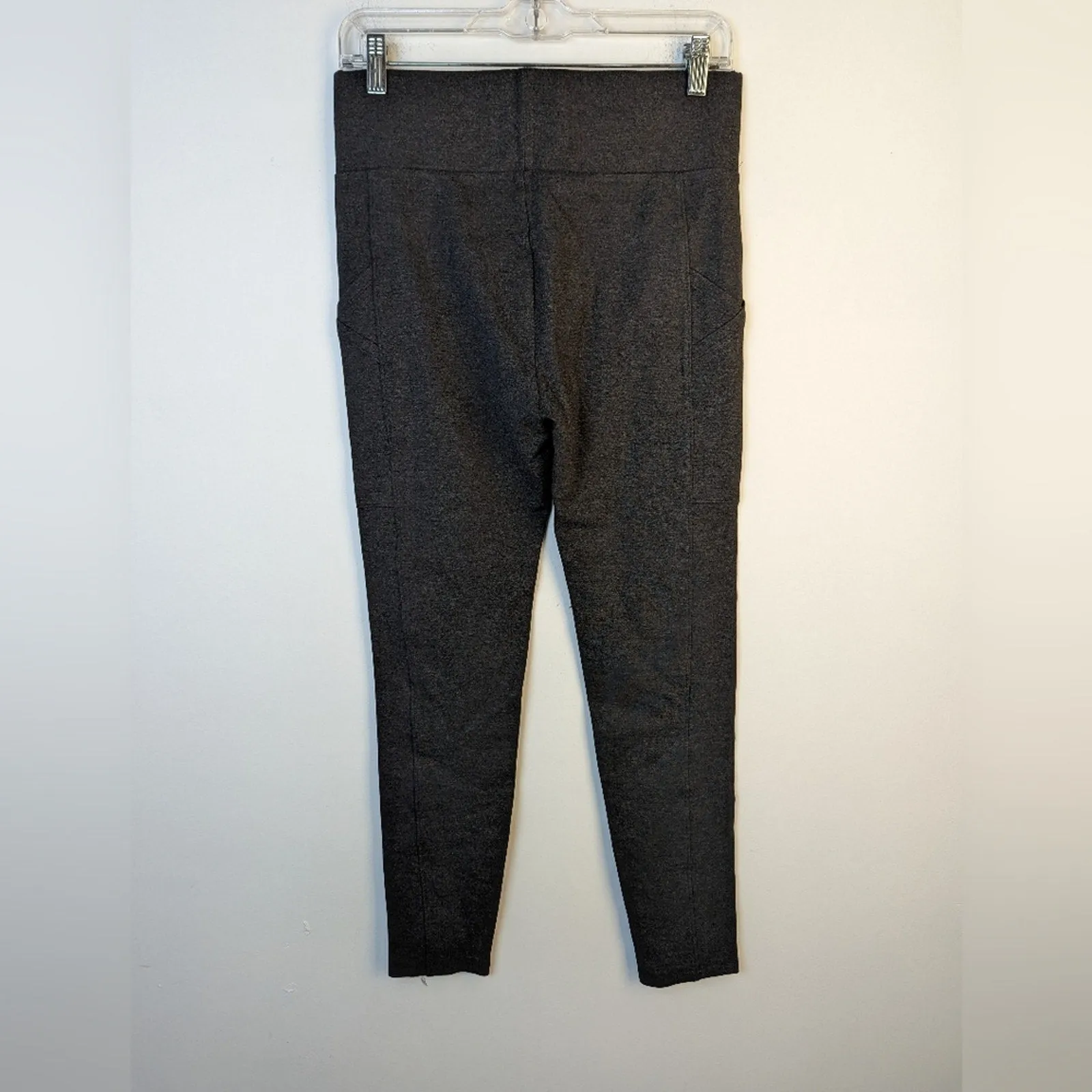 Lou & Grey Pointe Pocket Leggings / Medium