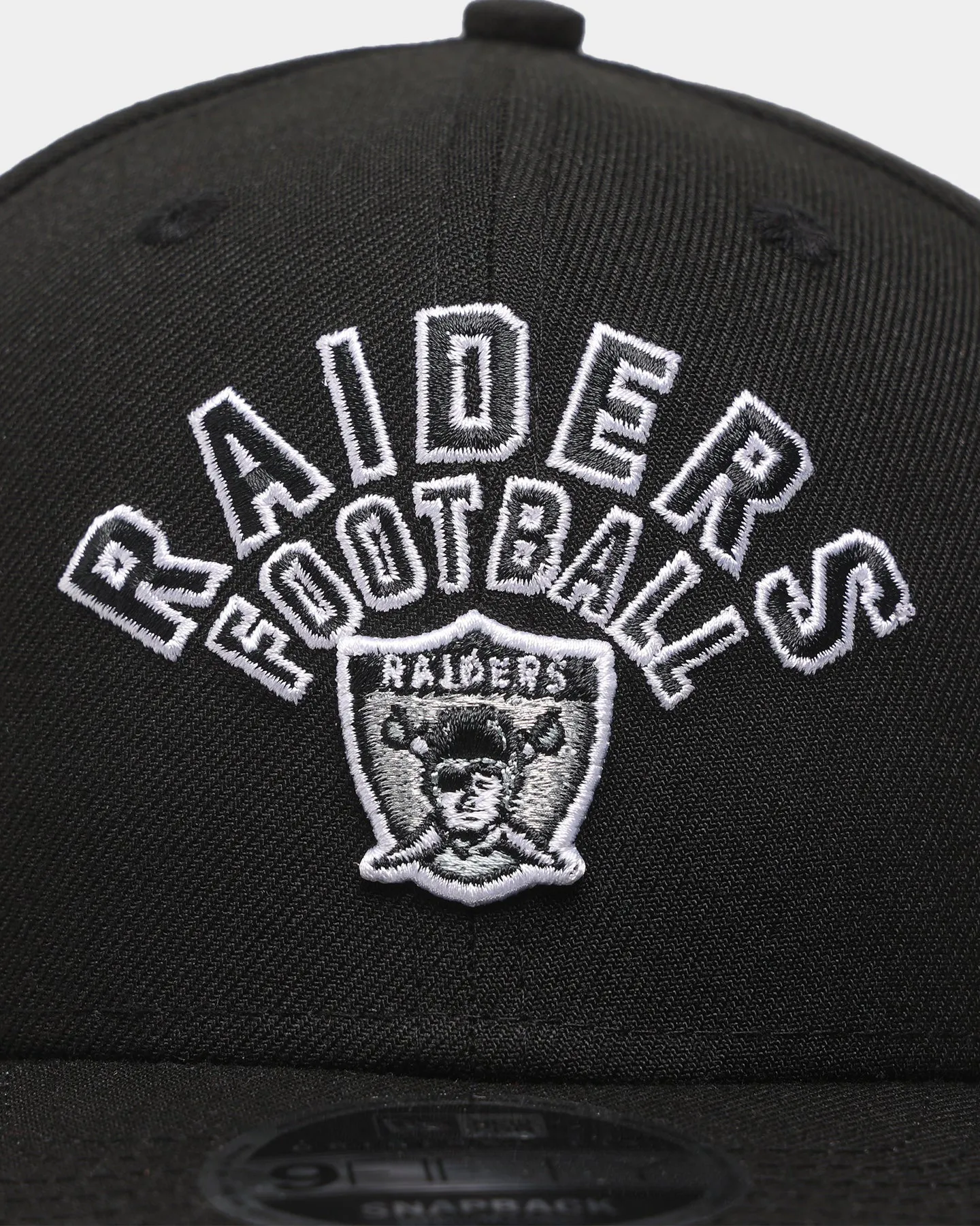 New Era Las Vegas Raiders 'Arch Logo' Original Fit 9FIFTY Snapback Black/Original Team Colours